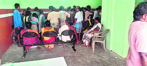 రైతుకు ఒకే ఒక బస్తా 