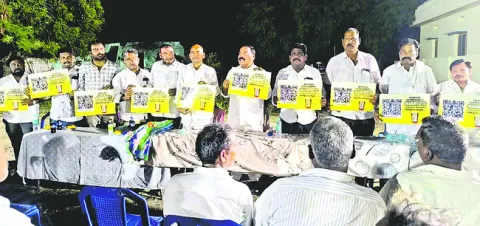బాబు ప్రభుత్వంలో రైతులకు కష్టాలే