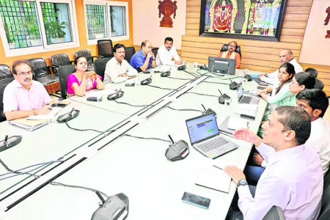 ప్రమాణాలు పెంచేందుకు సంస్కరణలు 
