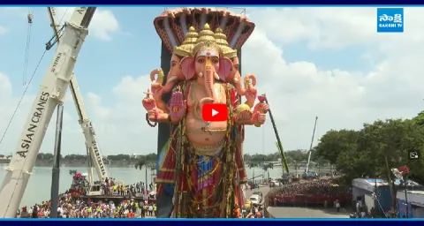 Khairatabad Ganesh Immersion In Tankbund 2