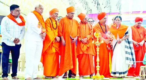 మహనీయ