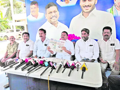ఎరువుల బాధ్యత ప్రభుత్వానిదే