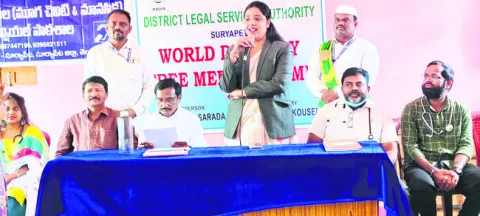 విద్యార్థుల ఆరోగ్యంపై శ్రద్ధ వహించాలి
