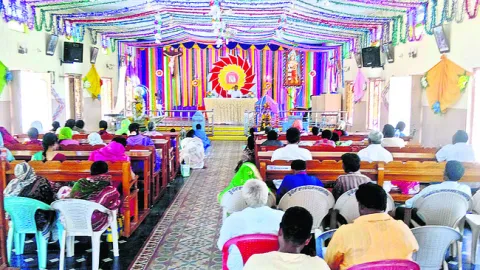 వేళాంగణిమాత  మహోత్సవాలు ప్రారంభం 