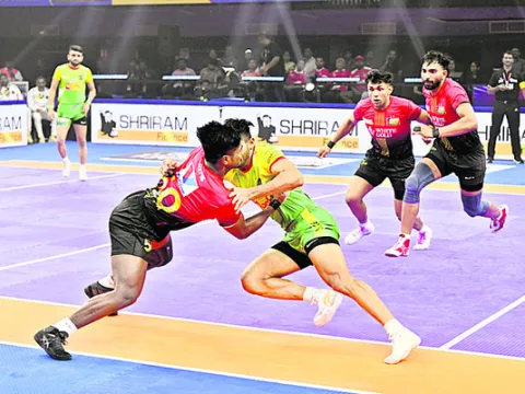 బోణీ కొట్టిన బుల్స్‌, జెయింట్స్‌ 