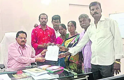 రజక మహిళ హత్యపై ఆగ్రహం