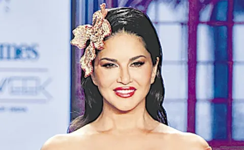 Sunny Leone and Vikramaditya Motwane Collaborate On International Biopic Film