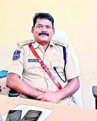 అవగాహనే ఆయుధం