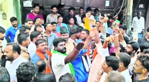 ఆర్మూర్‌ గణేశ్‌ శోభాయాత్రలో ఉద్రిక్తత 