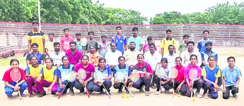 బాల్‌బ్యాడ్మింటన్‌ ఉమ్మడి జిల్లా జట్టు ఎంపిక