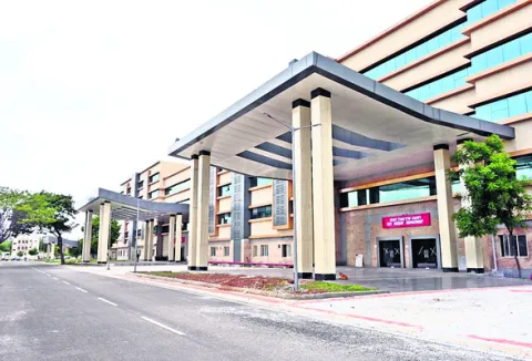 పేరుకే సూపర్‌.. వైద్యం పాపర్‌