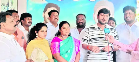 మెడికల్‌ కాలేజీల ప్రైవేటుపరం బాధాకరం 