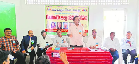 శాసీ్త్రయ సమాజం కోసం పనిచేయాలి 