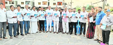 అన్నదాతలను ముంచుతున్న ప్రభుత్వం 