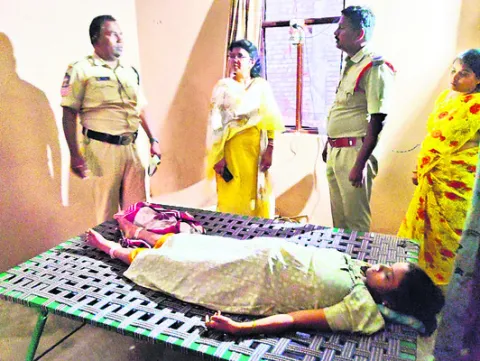 అనుమానాస్పద స్థితిలో వివాహిత మృతి
