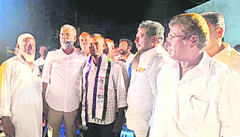 టీడీపీ నేత ఫరీద్‌ సలీం వైఎస్పార్‌ సీపీలో చేరిక 