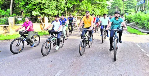 సందడిగా సండేస్‌ ఆన్‌ సైకిల్స్‌ 