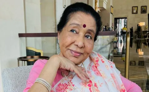 Indian playback singer Asha Bhosle Birthday Special Story