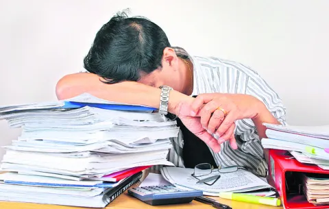 ఏడాదిగా పెండింగ్‌లోనే..