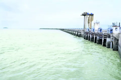 వరదలే వరదలు