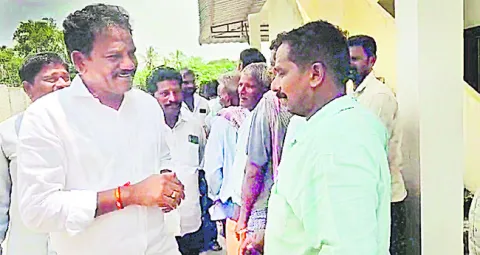 పాలకుల తీరుతో రైతులకు ఇక్కట్లు 