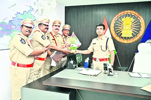 విధుల్లో అంకితభావంతో గుర్తింపు