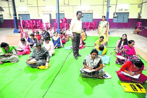శిక్షణ అభ్యర్థులకు పరీక్షలు
