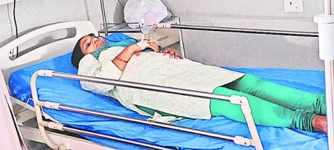 పోలీసుల అదుపులో భర్త..