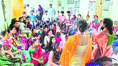 వేధింపులపై ఐసీసీలో ఫిర్యాదు చేయండి 