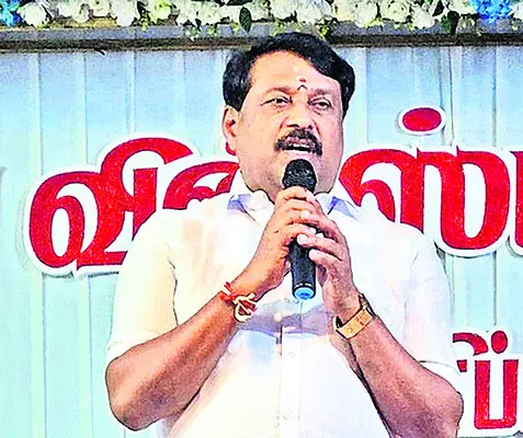 సీఎం అభ్యర్థిగా పళణి పేరు ప్రకటించ లేదు