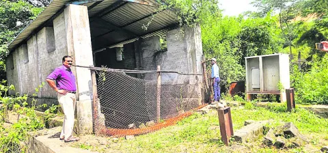 భూగర్భ గనిలో దొంగలు పడ్డారు 