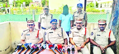 స్నేహితుడే కాలయముడు! 