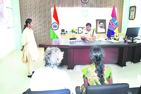ప్రజావాణిని సద్వినియోగం చేసుకోండి