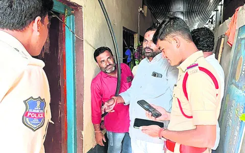 తాళం వేసి ఉన్న ఇంట్లో చోరీ
