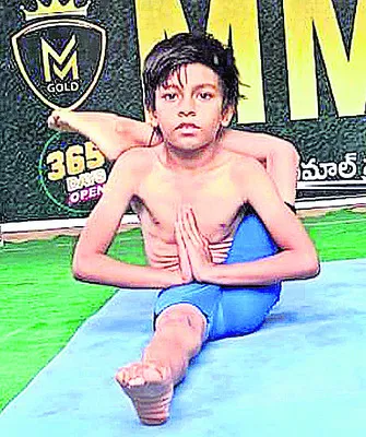 జాతీయ పోటీలకు  నడగాం విద్యార్థి 