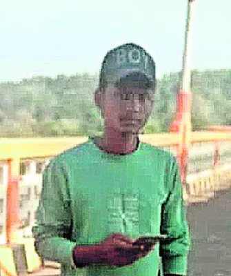 ట్రాక్టర్‌ నడుపుతుండగా ఫిట్స్‌ 