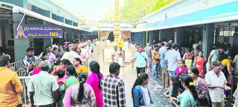 గుర్తు తెలియని మృతదేహం లభ్యం 
