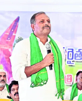 రైతుల కష్టాలు పట్టని ప్రభుత్వం 