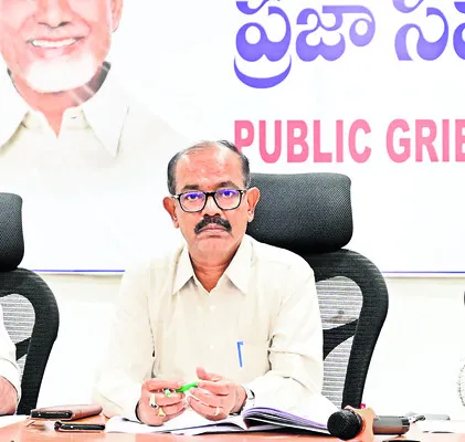 రుణాల మంజూరుకు చర్యలు తీసుకోవాలి 