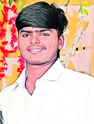 మృతుల స్వగ్రామాల్లో విషాదఛాయలు
