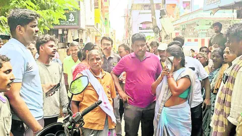 నగల దుకాణంలో  చోరీ యత్నం 
