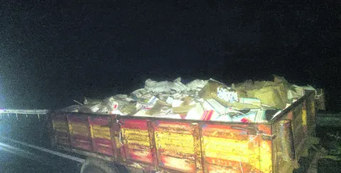 అర్ధరాత్రి మందులు మాయం! 