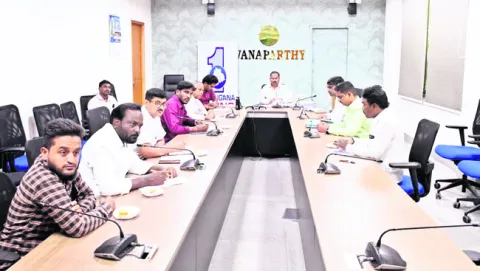 తప్పులు లేని ఓటరు జాబితా రూపొందిద్దాం 