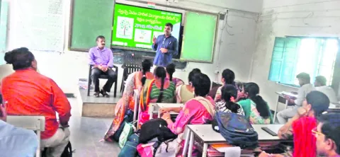 ‘స్వచ్ఛ ఏవం హరిత విద్యాలయ రేటింగ్‌’పై శిక్షణ 