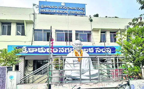 కాంట్రాక్టర్ల గుండె గు‘బిల్లు’ 
