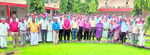 తెలంగాణలో రైతులకు ప్రత్యేక శిక్షణ 