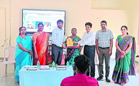 విజయవంతంగా విద్యార్థుల సదస్సు 