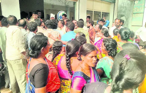 బాలుడ