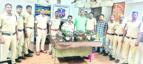 అంతర్రాష్ట్ర మద్యం పట్టివేత 