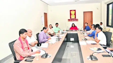 పకడ్బందీగా ఎన్నికల నియమావళి అమలు 
